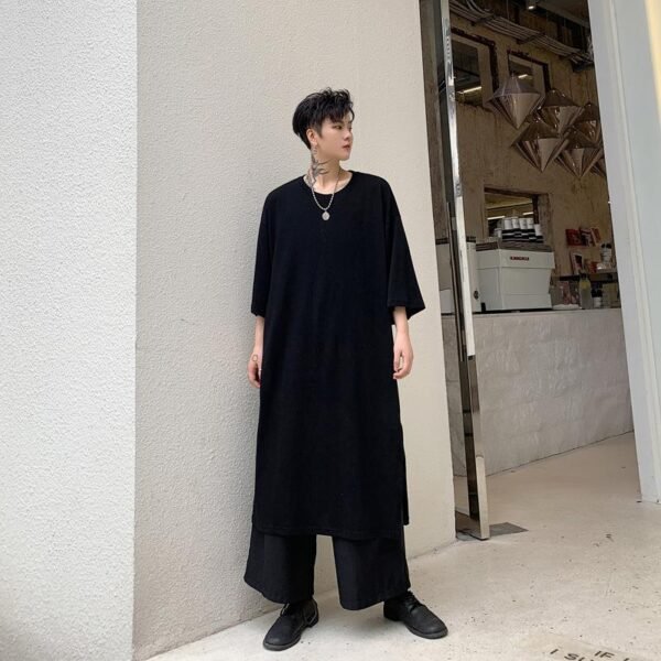 Loose Short Sleeve T-shirt with Long Slits In The Dark