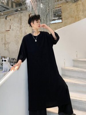 Loose Short Sleeve T-shirt with Long Slits In The Dark