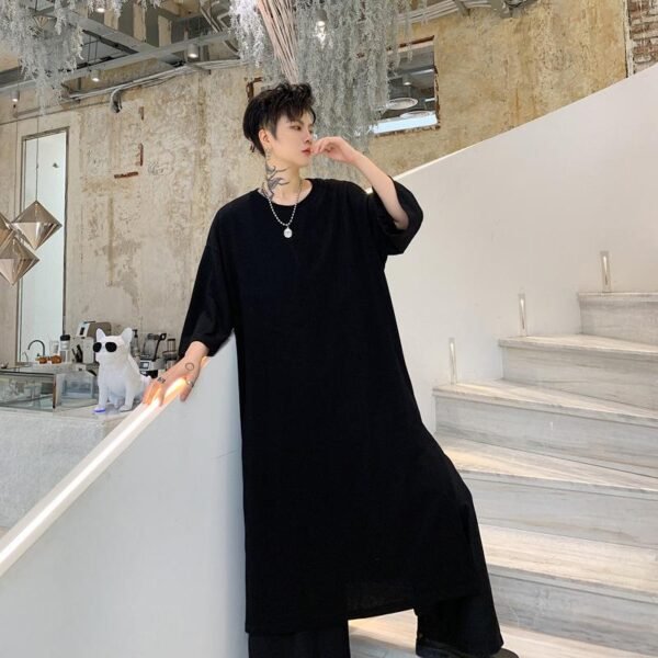 Loose Short Sleeve T-shirt with Long Slits In The Dark