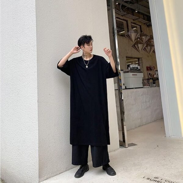 Loose Short Sleeve T-shirt with Long Slits In The Dark