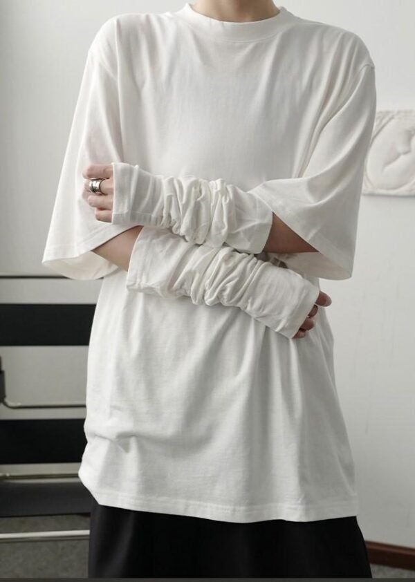 YM03P45 Minimalist, Lazy, Niche, Irregular Gloves T Shirts