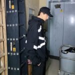 Hip Hop Reflective Stripe Hooded Pullover Jacket Fluorescent Sports Suit