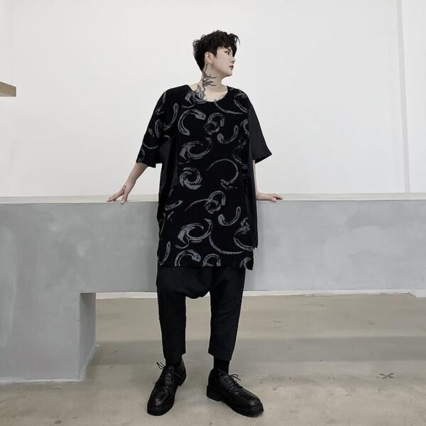 Graffiti Loose Dark Short-sleeved T-shirt Creative Tailoring Designer Top