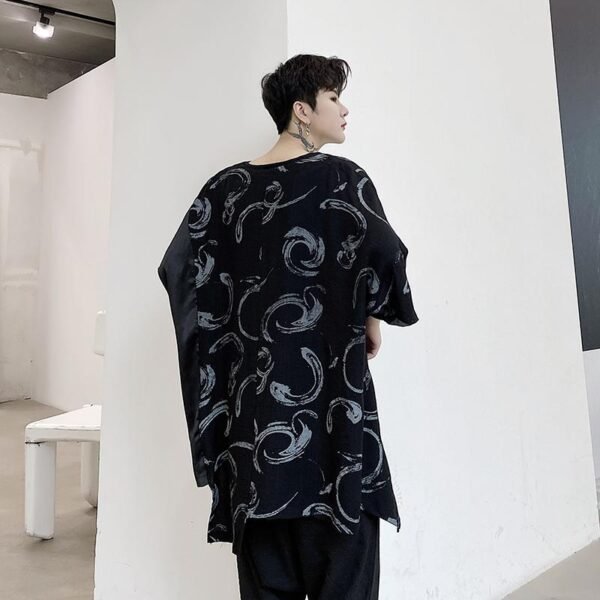 Graffiti Loose Dark Short-sleeved T-shirt Creative Tailoring Designer Top