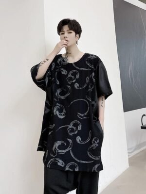 Graffiti Loose Dark Short-sleeved T-shirt Creative Tailoring Designer Top