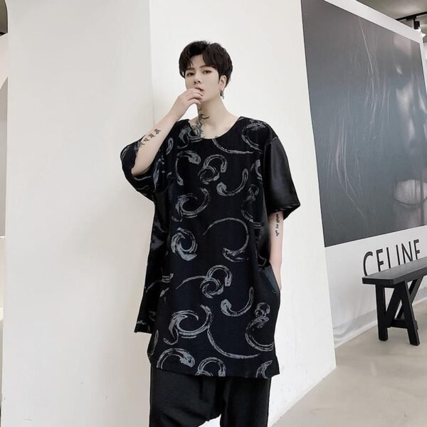 Graffiti Loose Dark Short-sleeved T-shirt Creative Tailoring Designer Top